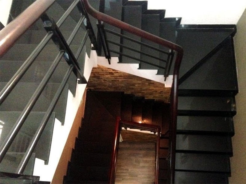 Da Granite den va ung dung thuc te